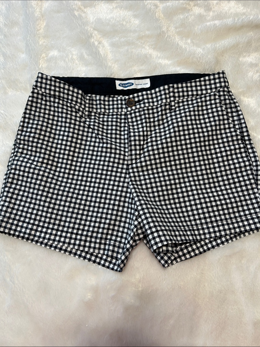 Old Navy Black and White Seersucker Gingham Women's Shorts